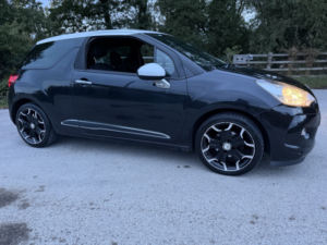 2012 Citroen Ds3 1.6 E-Hdi Airdream Dstyle Plus in Black — image 3
