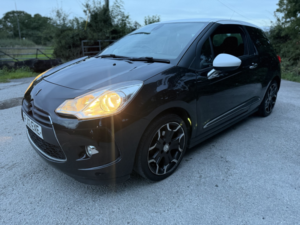2012 Citroen Ds3 1.6 E-Hdi Airdream Dstyle Plus in Black — image 5