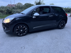 2012 Citroen Ds3 1.6 E-Hdi Airdream Dstyle Plus in Black — image 6