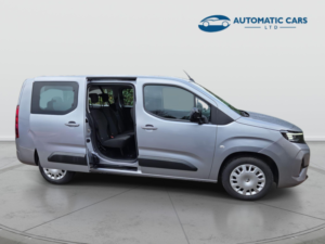 2024 Vauxhall Combo Life Design Xl 7 Seater in Grey — image 6