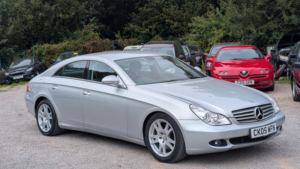 2005 Mercedes-Benz Cls 3.5 Cls350 in Silver — image 3