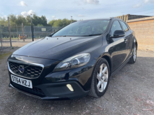 2014 Volvo V40 Cross Country 1.6 D2 Lux Powershift Euro 5 (s/s) 5dr in Black — image 3