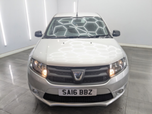 2016 Dacia Sandero 1.2 Ambiance Hatchback 5dr Petrol Manual Euro 6 (75 Ps) in Silver — image 3