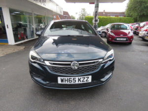 2016 Vauxhall Astra 1.4i Turbo Sri Euro 6 5dr in Green — image 2