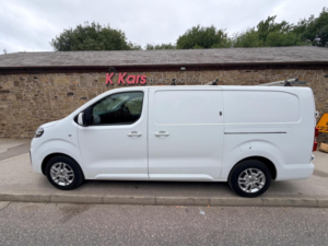 2020 Vauxhall Vivaro 1.5 Turbo D 2900 Sportive L2 H1 Euro 6 (s/s) 5dr in White — image 6