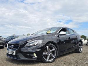 2016 Volvo V40 2.0 D2 R-Design Nav Hatchback 5dr Diesel Manual Euro 6 (s/s) (120 Ps) in Black — image 2