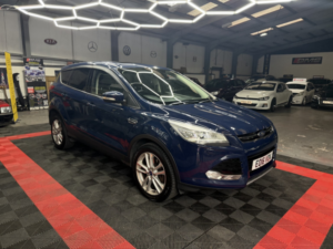 2016 Ford Kuga 2.0 Tdci Titanium X in Blue — image 2