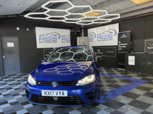 2017 Volkswagen Golf 2.0 Tsi Bluemotion Tech R in Blue — image 6