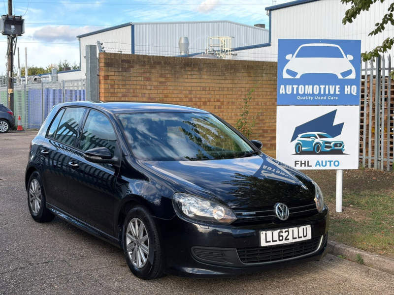 2012 Volkswagen Golf 1.6 Tdi Bluemotion in Black — image 1