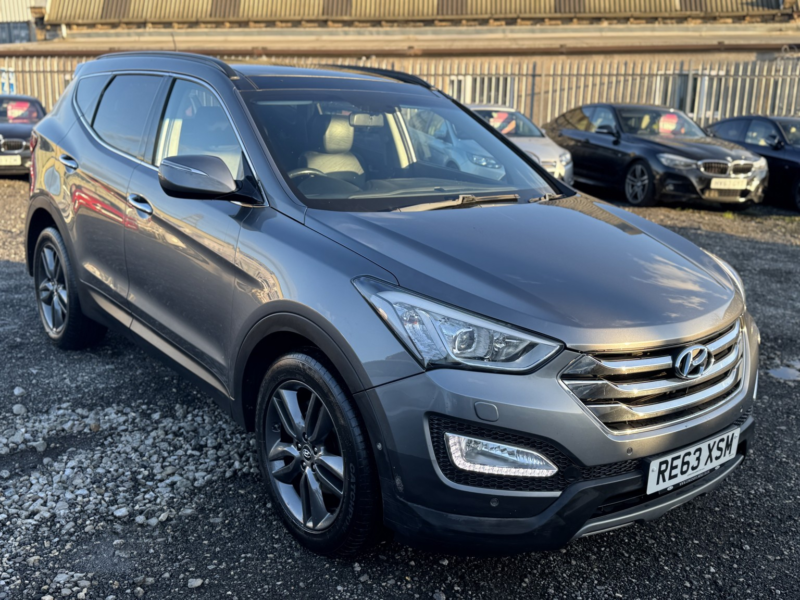 2014 Hyundai Santa Fe 2.2 Crdi Premium Se in Silver — image 1