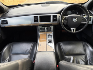 2012 Jaguar Xf 2.2d Premium Luxury Auto Euro 5 (s/s) 4dr in Silver — image 2
