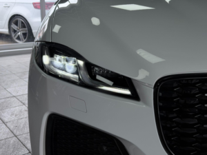 2022 Jaguar F-Pace 2.0 D200 Mhev R-Dynamic Black Auto AWD Euro 6 (s/s) 5dr in White — image 6