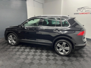 2018 Volkswagen Tiguan 2.0 Tdi Sel DSG 4motion Euro 6 (s/s) 5dr in Black — image 4