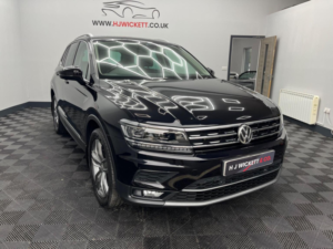 2018 Volkswagen Tiguan 2.0 Tdi Sel DSG 4motion Euro 6 (s/s) 5dr in Black — image 5