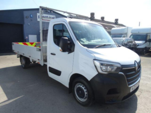 2021 Renault Master 2.3 Dci 35 Business Fwd Lwb Euro 6 2dr in White — image 3