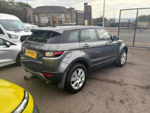 2017 Land Rover Range Rover Evoque 2.0 Td4 Se Tech SUV 5dr Diesel Auto 4WD Euro 6 (s/s) (180 Ps) in Grey — image 3