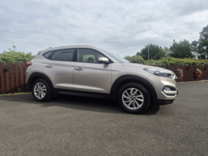 2016 Hyundai Tucson 1.7 Tucson Se Nav 1.7 D 116ps Bd +fss in White — image 3