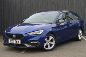 2021 SEAT Leon 1.5 Etsi Mhev Fr in Blue — image 5