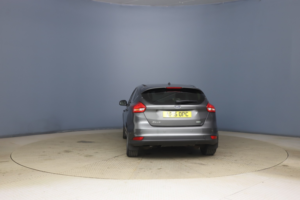 2015 Ford Focus 1.0 T Ecoboost Titanium in Grey — image 4