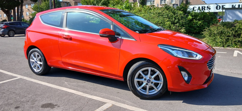 2017 Ford Fiesta 1.1 Ti-Vct Zetec in Red — image 1