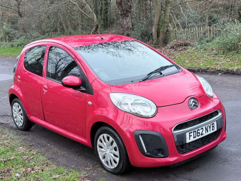 2012 Citroen C1 1.0i Vtr Euro 5 5dr in Red — image 1