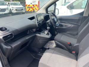 2023 Citroen Berlingo Enterprise M — image 6