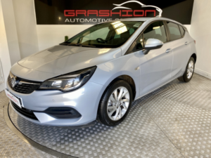 2020 Vauxhall Astra 1.5 Turbo D Business Edition Nav in Silver — image 3