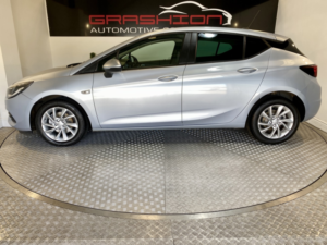 2020 Vauxhall Astra 1.5 Turbo D Business Edition Nav in Silver — image 6