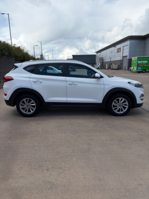 2018 Hyundai Tucson 1.6 Gdi Blue Drive Se SUV 5dr Petrol Manual Euro 6 (s/s) (132 Ps) in White — image 6