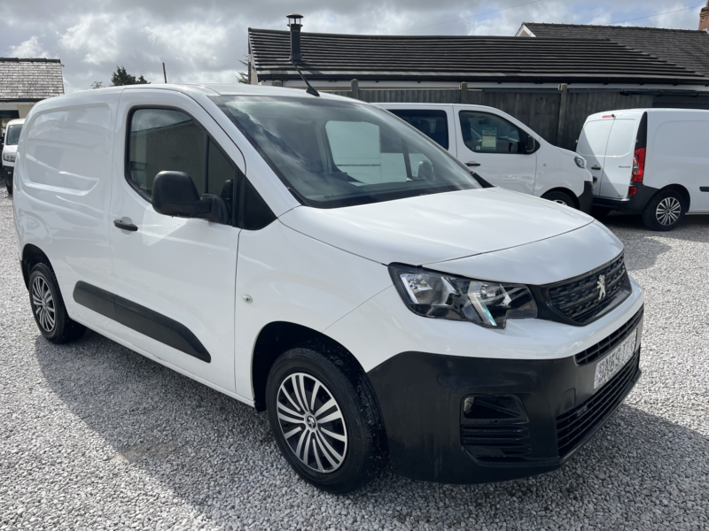 2019 Peugeot Partner 1.5 Bluehdi 650 Professional in White — image 1