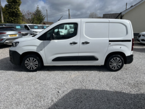 2019 Peugeot Partner 1.5 Bluehdi 650 Professional in White — image 5