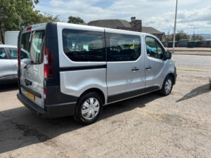 2017 Vauxhall Vivaro 1.6 Cdti 2900 Biturbo Ecoflex Combi Van Double Cab 5dr Diesel Manual L1 H1 Euro 6 (s/s) (9 Seat) (95 Ps) in Silver — image 3
