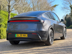 2025 Tesla Model Y 84.7kwh Long Range Auto Rwd 5dr in Grey — image 4