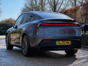 2025 Tesla Model Y 84.7kwh Long Range Auto Rwd 5dr in Grey — image 6