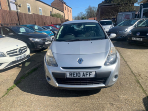 2010 Renault Clio 1.2 Tce Dynamique Euro 4 3dr in Silver — image 2