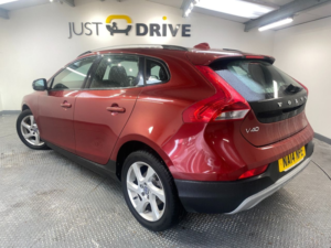 2014 Volvo V40 Cross Country 1.6 D2 Lux Hatchback 5dr Diesel Powershift Euro 5 (s/s) (115 Ps) in Red — image 3