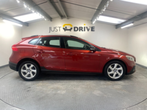 2014 Volvo V40 Cross Country 1.6 D2 Lux Hatchback 5dr Diesel Powershift Euro 5 (s/s) (115 Ps) in Red — image 6