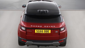 2016 Land Rover Range Rover Evoque Td4 Se Tech in Red — image 2