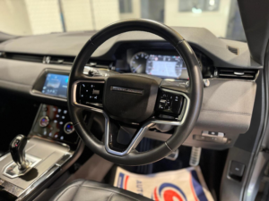 2022 Land Rover Range Rover Evoque 2.0 D200 Mhev R-Dynamic Se Auto 4WD Euro 6 (s/s) 5dr in Grey — image 3