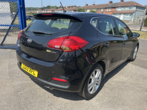 2013 Kia Ceed 1.6 Crdi Ecodynamics 2 in Black — image 4