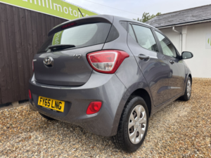 2015 Hyundai I10 1.2 Se in Grey — image 6