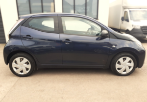 2016 Toyota Aygo 1.0 Vvt-I X-Play in Blue — image 4