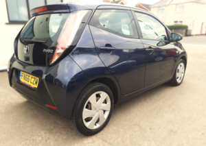 2016 Toyota Aygo 1.0 Vvt-I X-Play in Blue — image 5