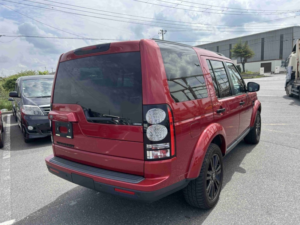 2015 Land Rover Discovery 4 3.0 Sc V6 Supercharged Se Black Edition Automatic 7 Seater in Red — image 5