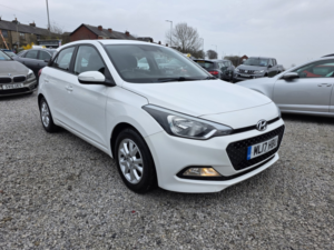 2017 Hyundai I20 1.2 I20 Se 1.2 84ps My17 in White — image 2