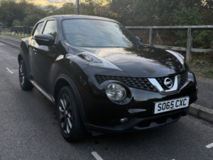 2015 Nissan Juke 1.2 Dig-T Tekna in Black — image 2
