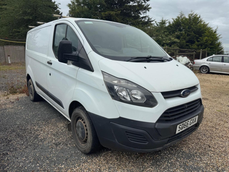 2016 Ford Transit Custom 2.2 Tdci 290 L1 H1 5dr in White — image 1