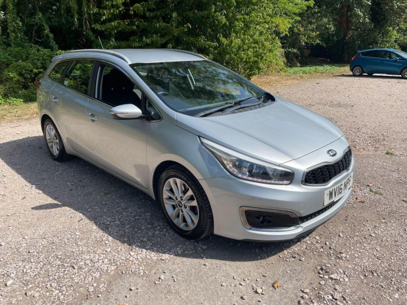 2016 Kia Ceed 1.6 Crdi 2 Sportswagon Dct Euro 6 (s/s) 5dr in Silver — image 1