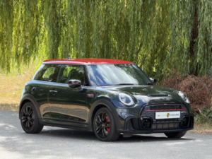2021 MINI Hatch 2.0 Hatch John Cooper Works in Green — image 5