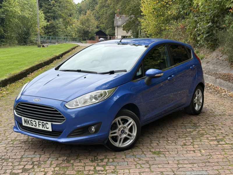 2013 Ford Fiesta 1.3 Zetec in Blue — image 1